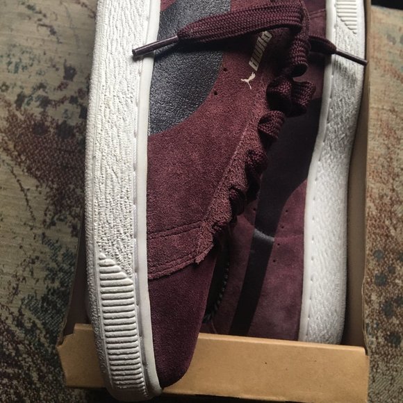 NWT/ In Box Men's Puma Suede Classic Size 9 - Picture 2 of 7